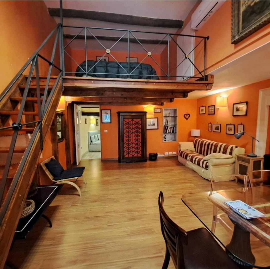 Guide Tour Apartments Napoli Eksteriør bilde