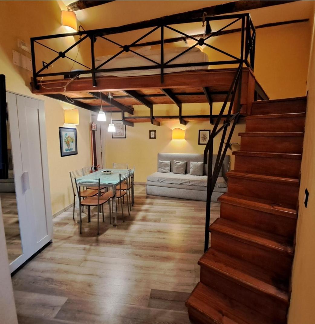 Guide Tour Apartments Napoli Eksteriør bilde