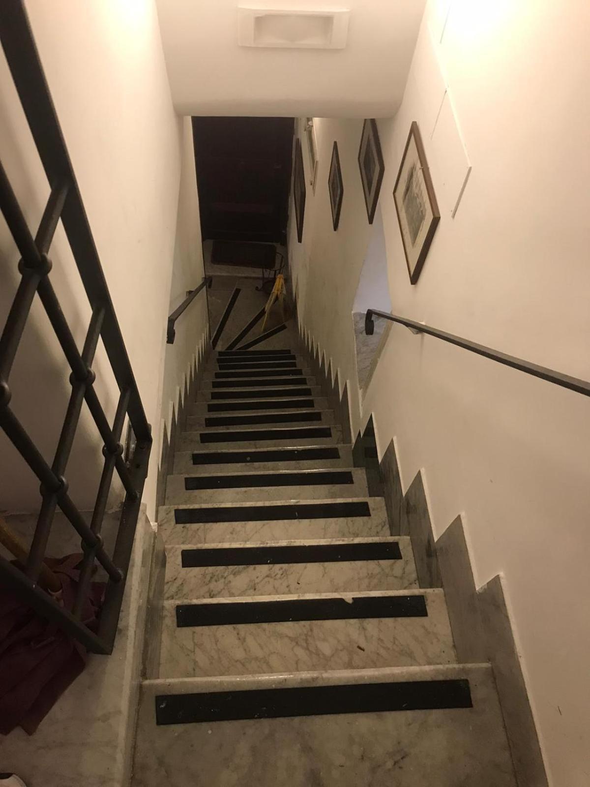 Guide Tour Apartments Napoli Eksteriør bilde