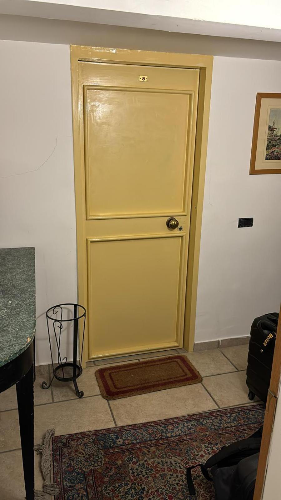 Guide Tour Apartments Napoli Eksteriør bilde