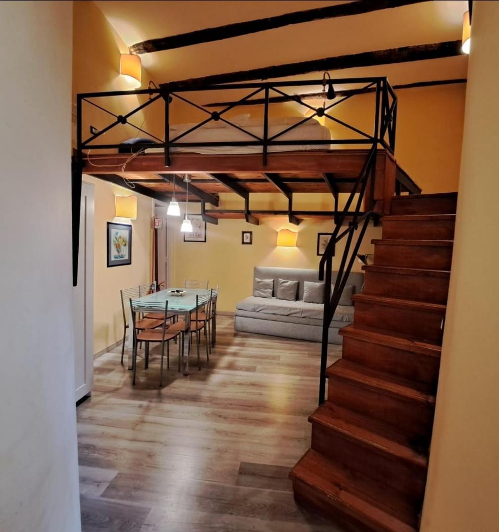 Guide Tour Apartments Napoli Eksteriør bilde
