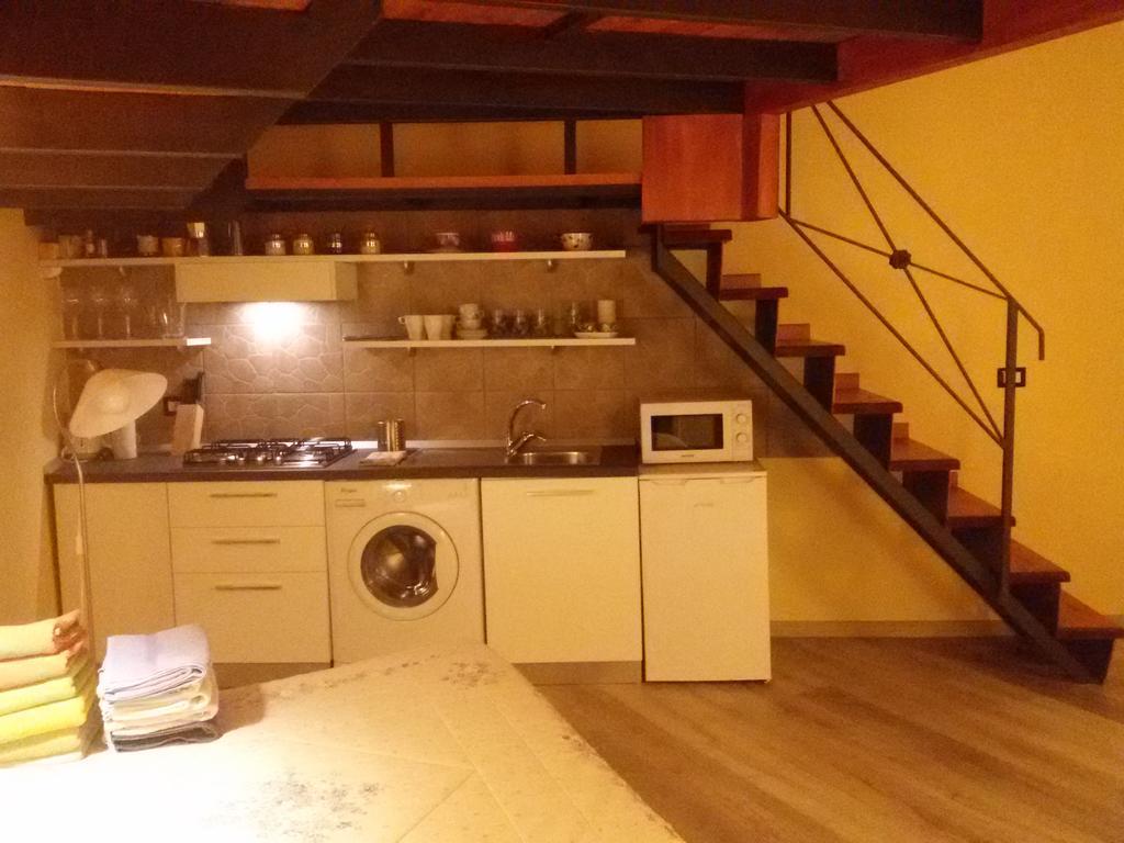 Guide Tour Apartments Napoli Eksteriør bilde